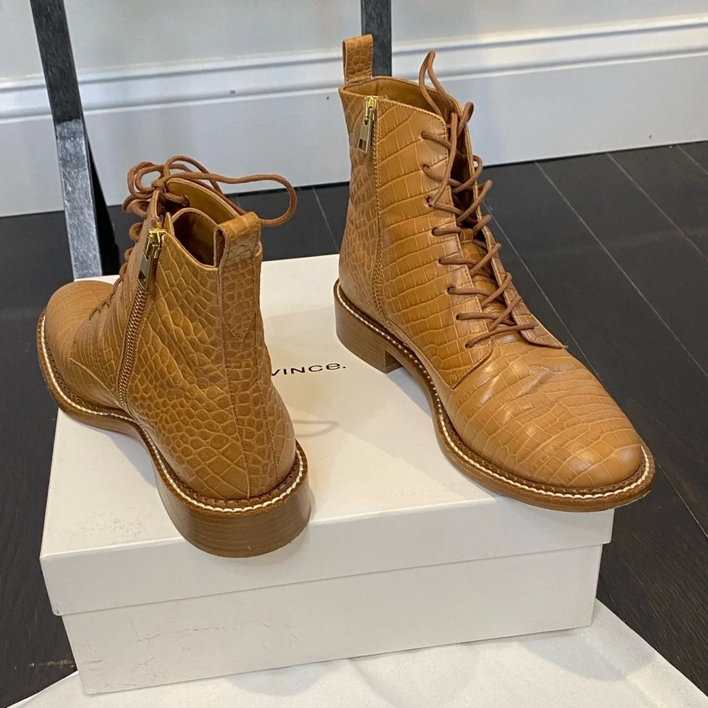 VINCE Cabria embossed tan boots - Picture 2 of 9